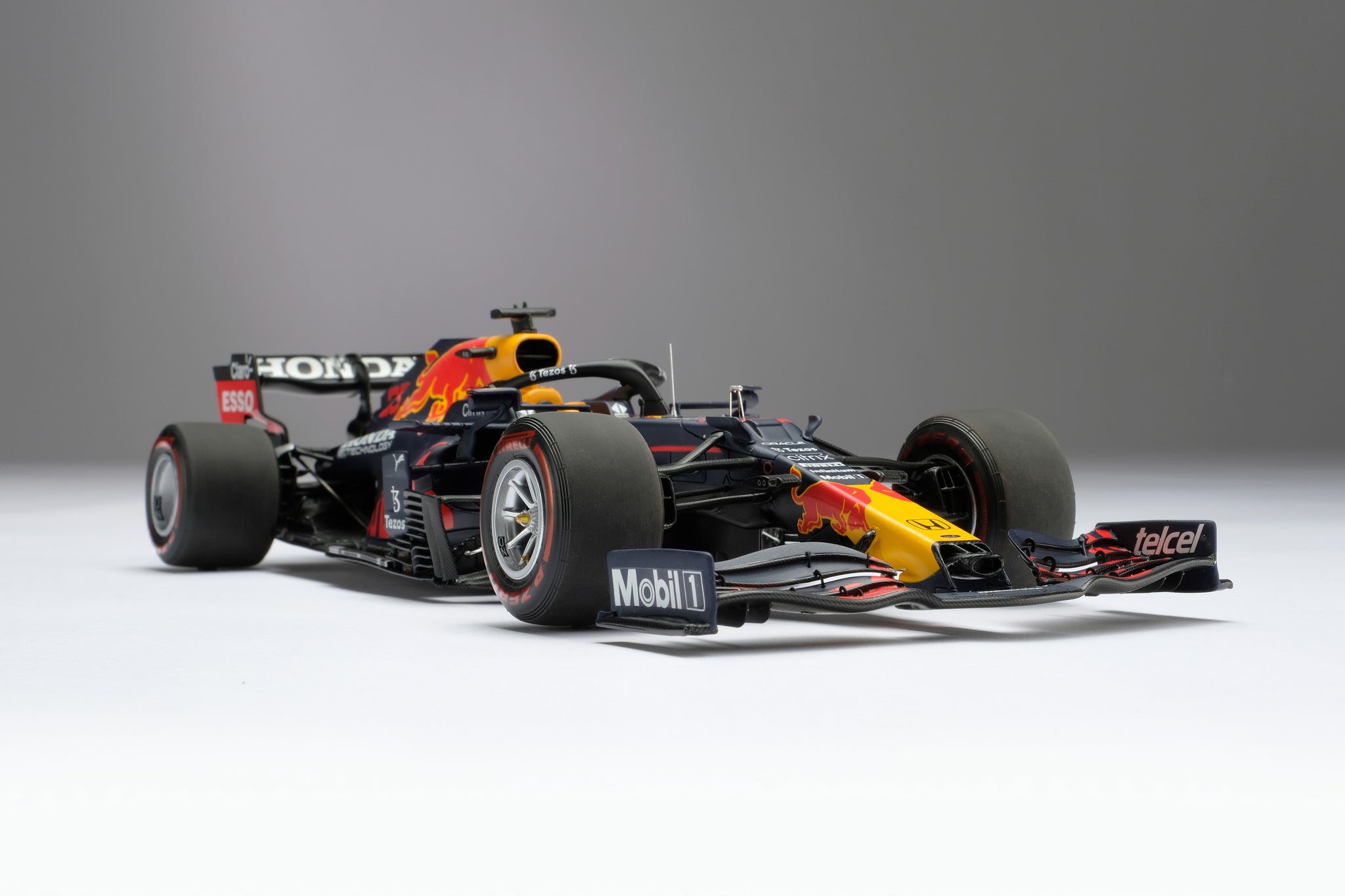 Oracle Red Bull Racing RB18 Nosecone at 1:12 scale.