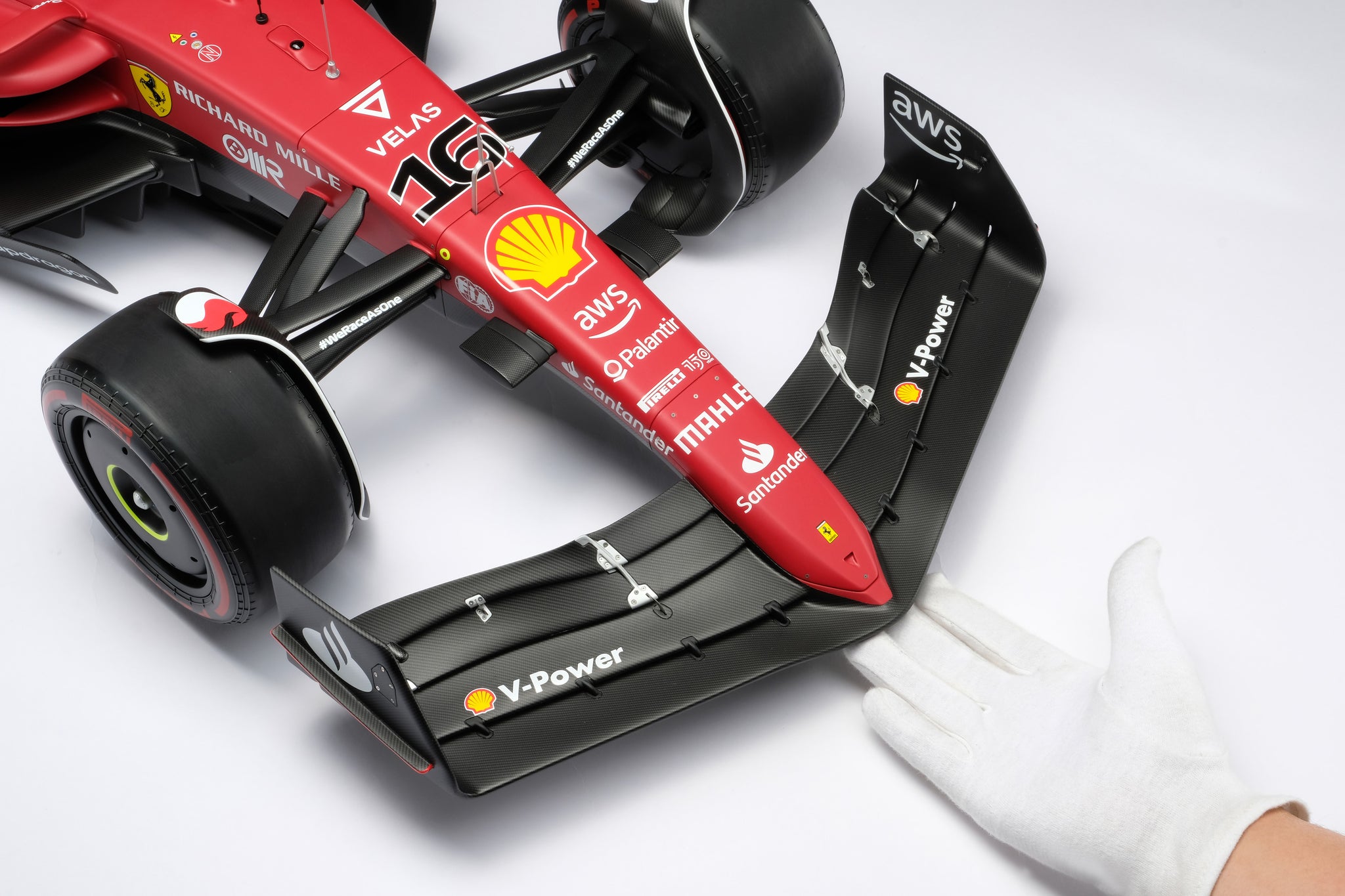 Ferrari F1-75 at 1:5 scale by Amalgam Collection