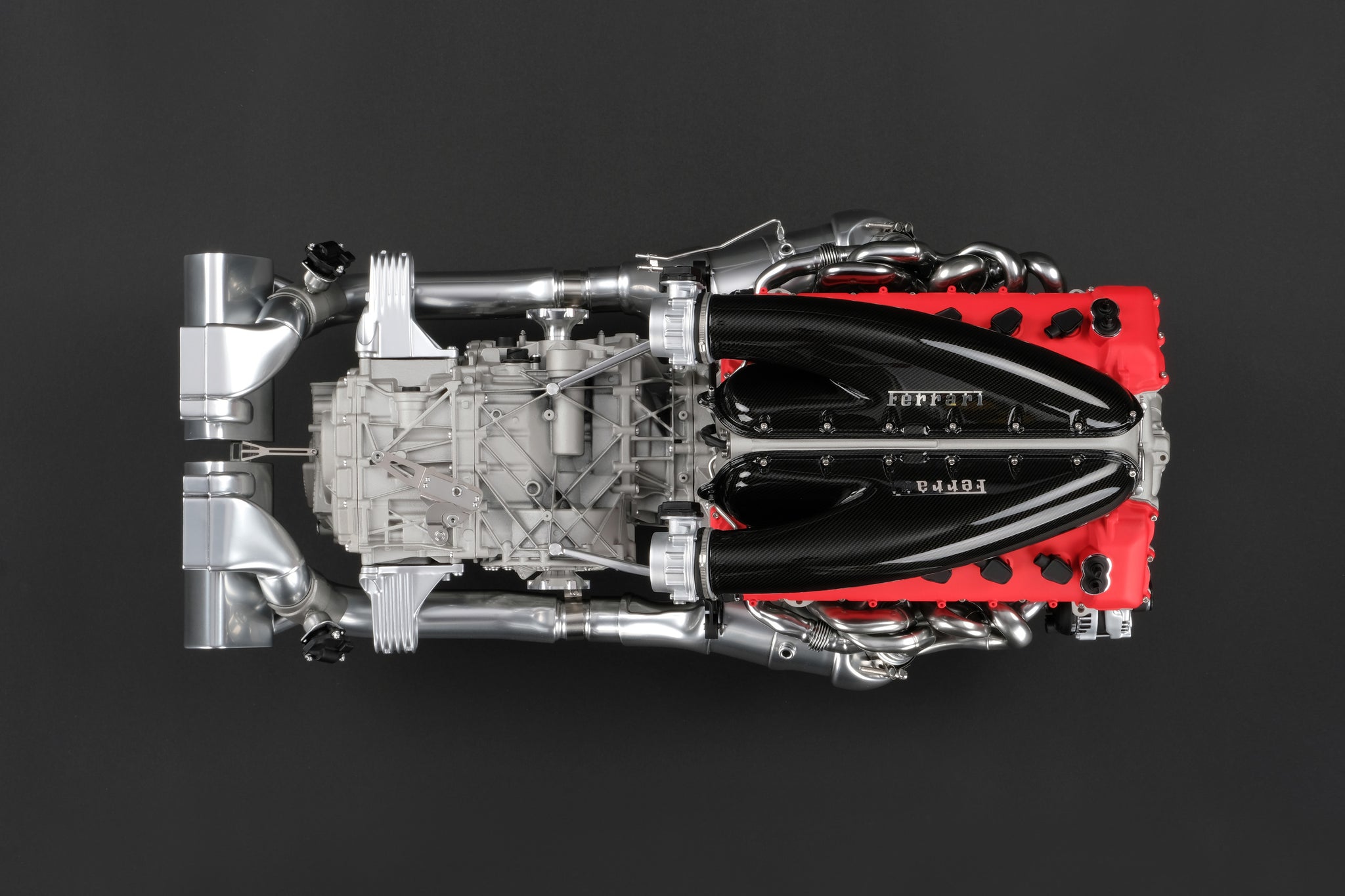法拉利DaytonaSP3发动机和变速箱1:4比例模型