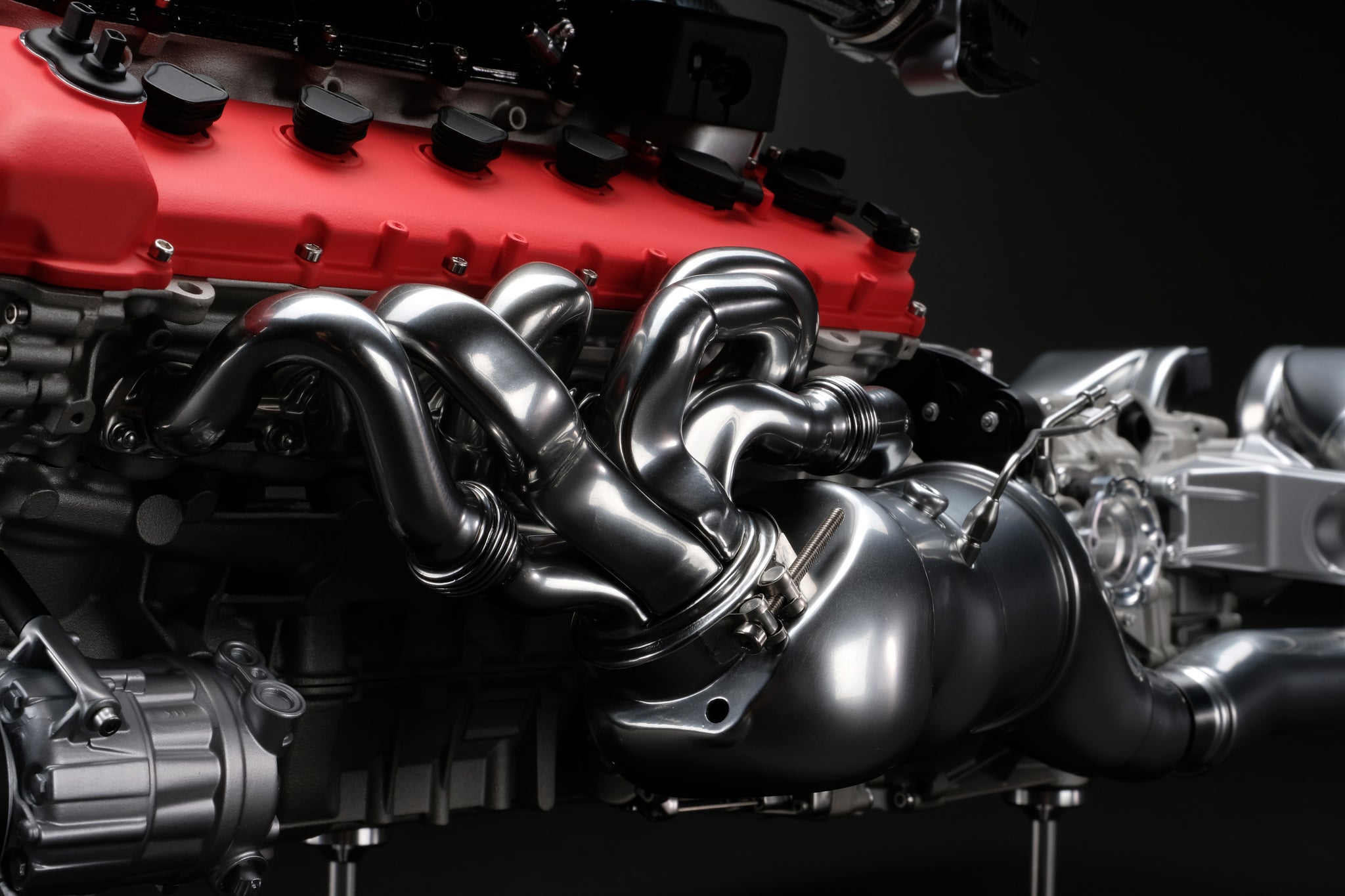Ferrari Daytona SP3 Engine and Gearbox 1.4 Scale Replica by Amalgam Collection