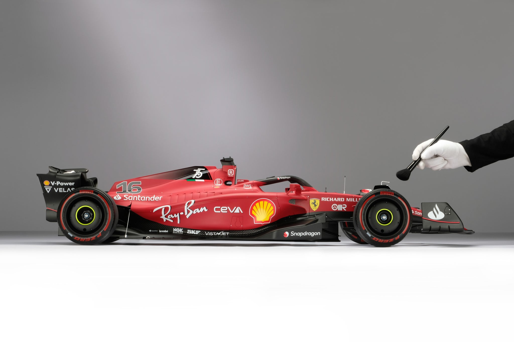 Ferrari F1-75 at 1:5 scale by Amalgam Collection