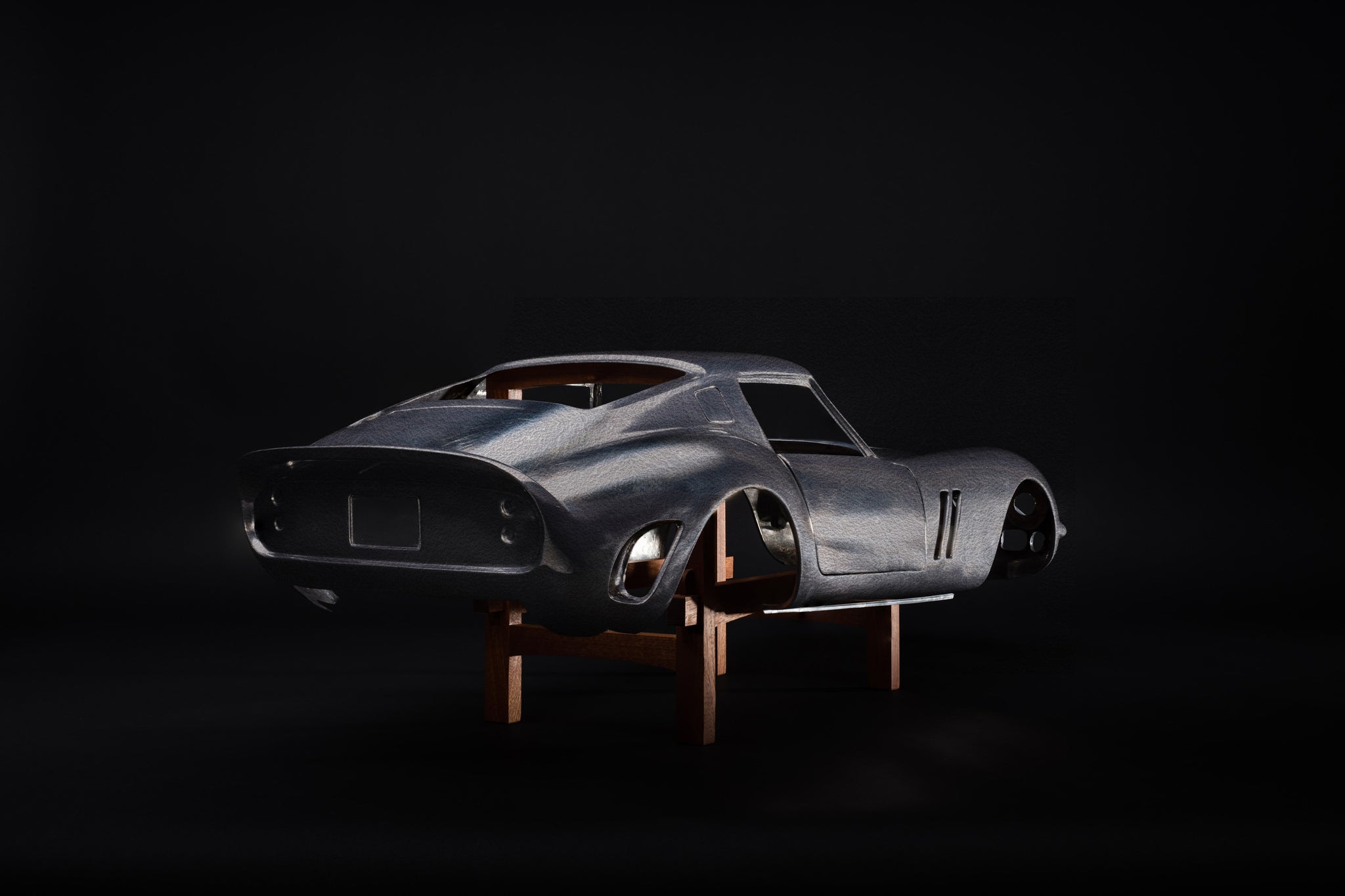 Ferrari 250 GTO Hammered Body