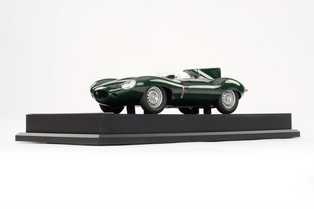 Jaguar D-type at 1:18 scale