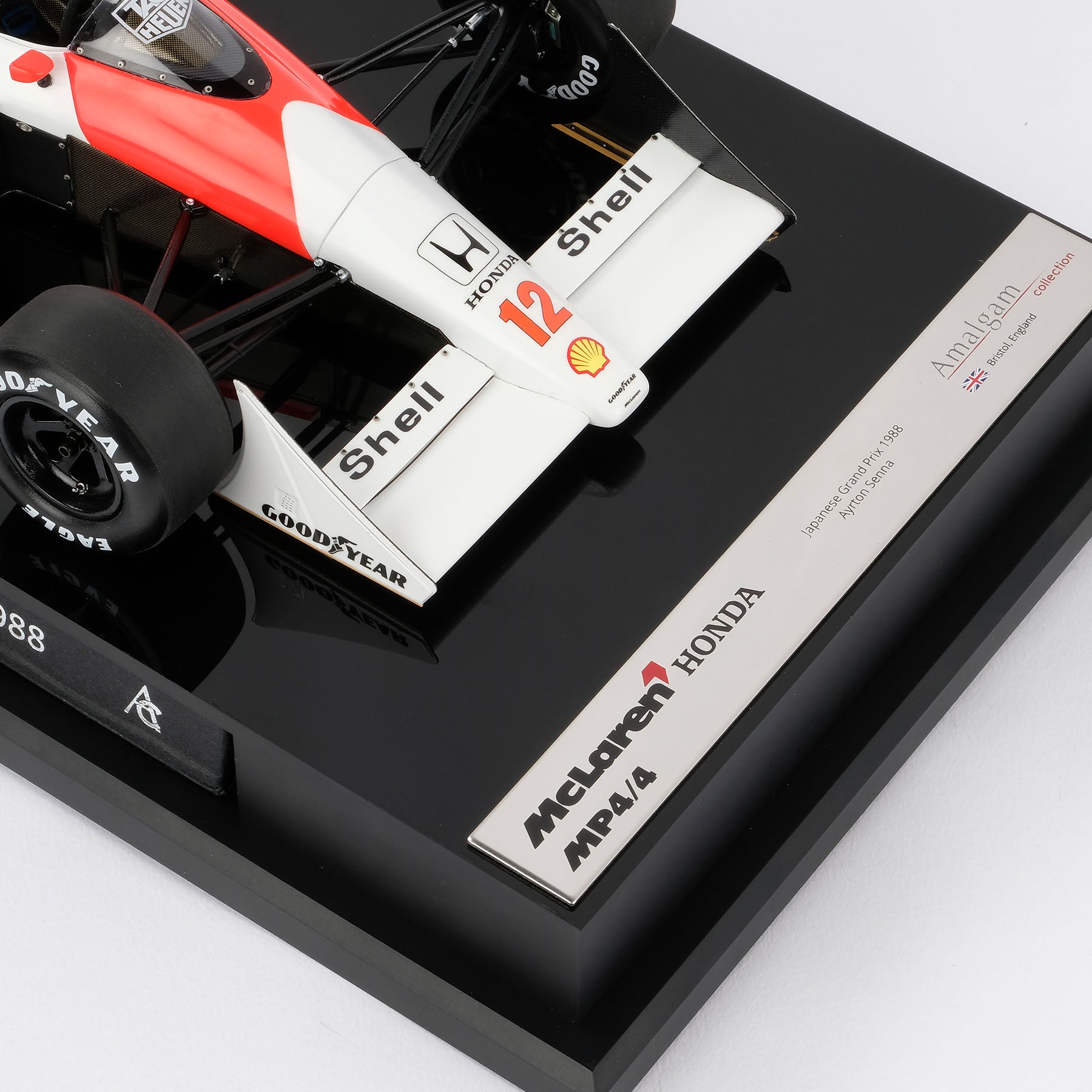 McLaren MP4/4 at 1:18 scale