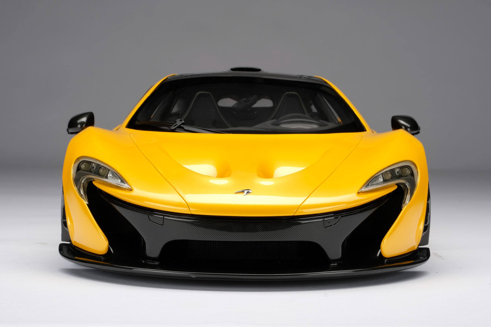 McLaren P1 1:8 Scale Model