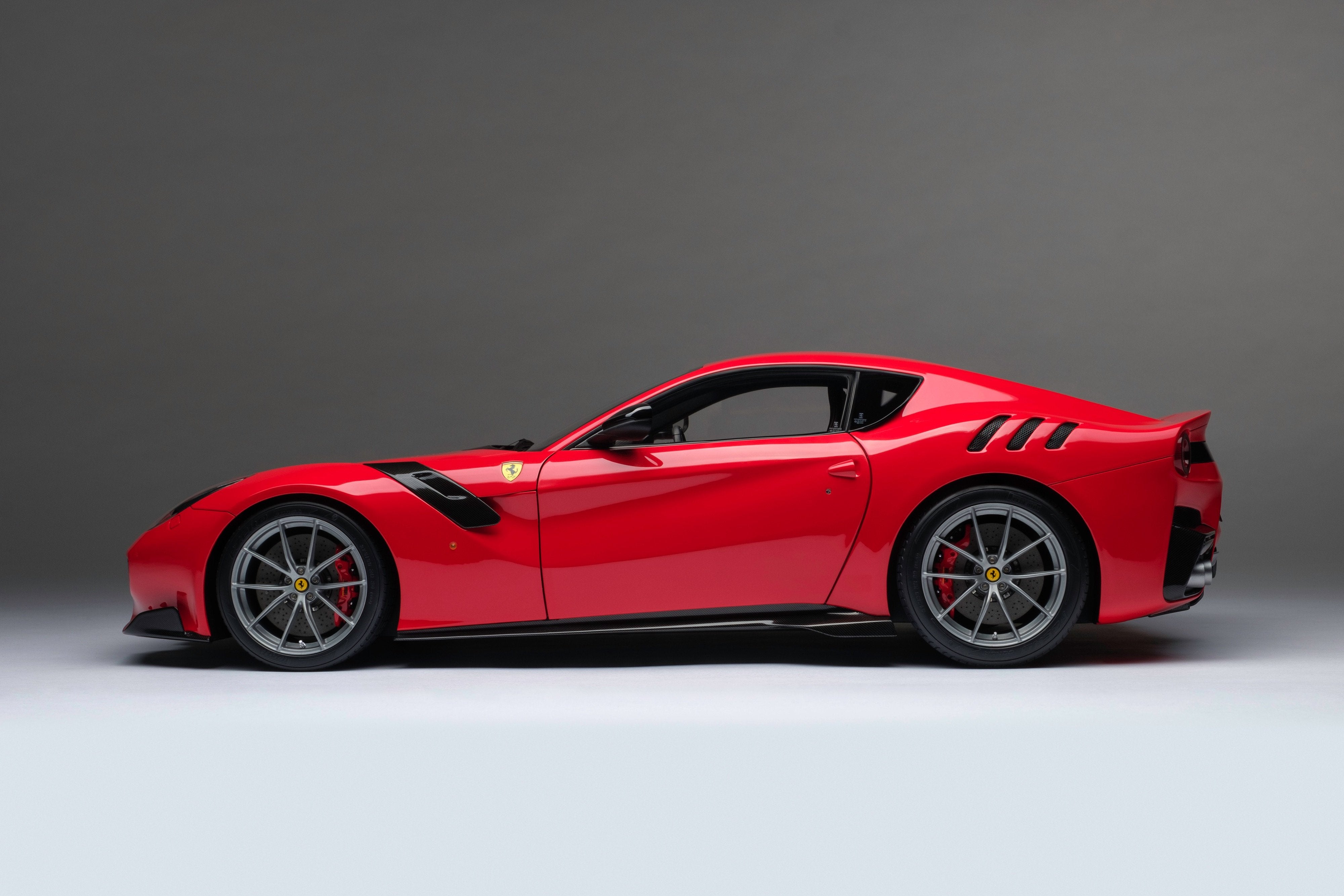 bryst grund Ryg, ryg, ryg del Ferrari F12 TDF (2015) – Amalgam Collection