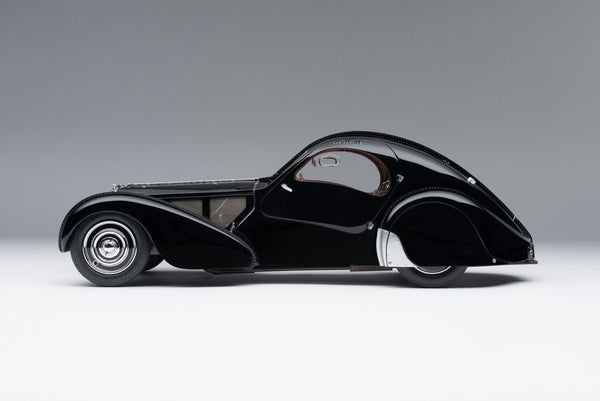 Bugatti 57SC Atlantic (1936) ‘La Voiture Noire’ – Amalgam Collection