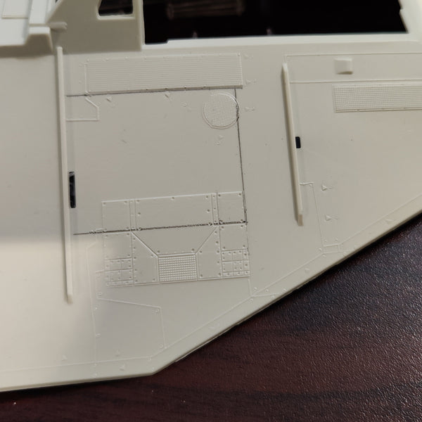 Maintenance compartment for AMT/ERTL Snowspeeder