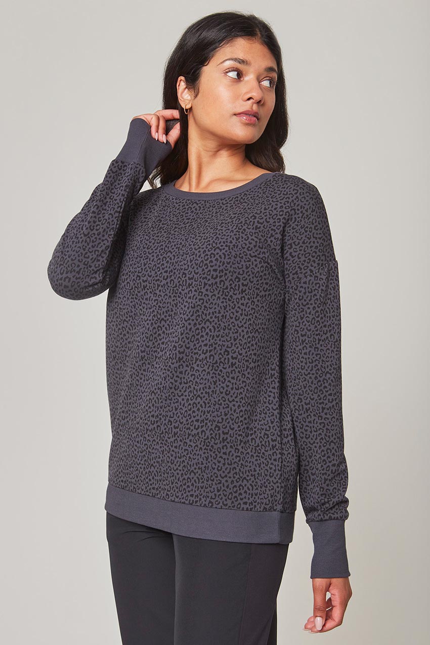 Mondetta Women's Tan Crewneck Sweater / Various Sizes – CanadaWide  Liquidations