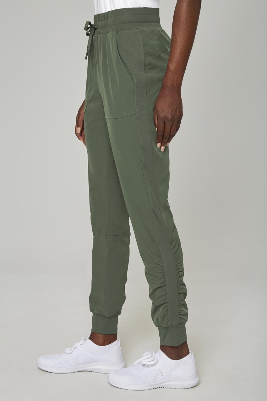 Women’s Peached Cargo Jogger