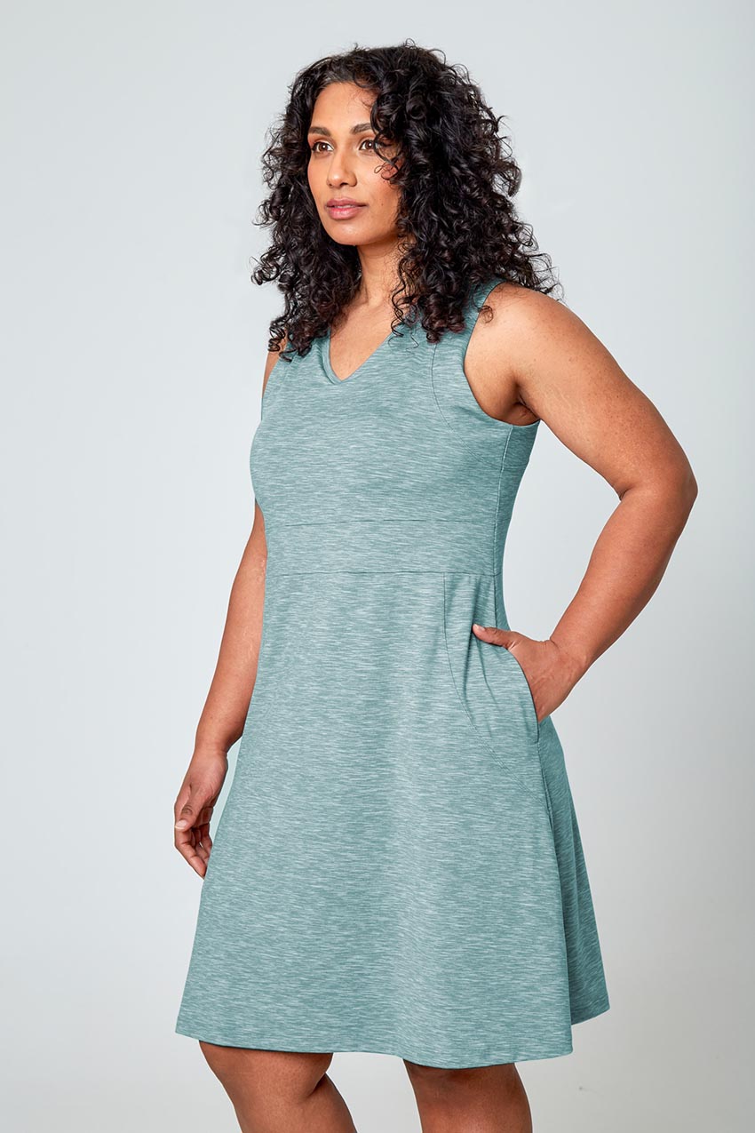 Mondetta Performance Gear MPG Ladies' Travel Dress (Teal Combo, Small) :  : Clothing, Shoes & Accessories