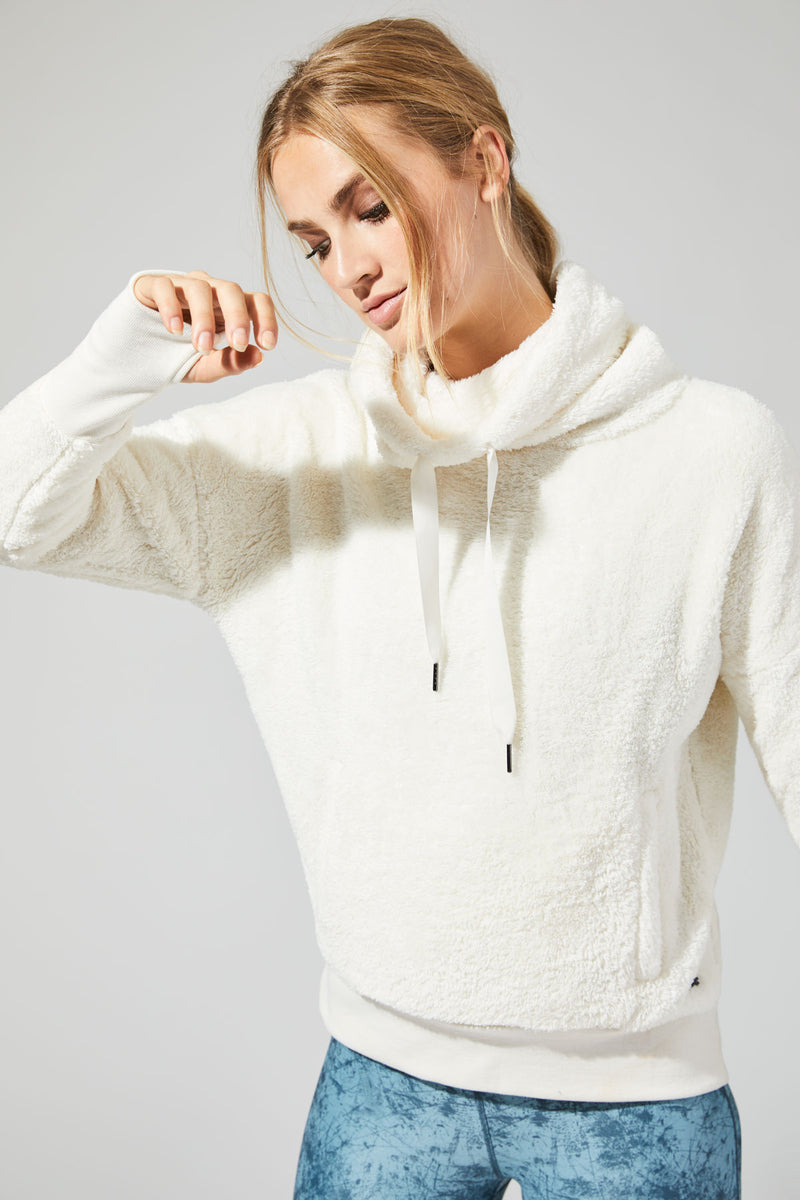 white collar sweatshirt