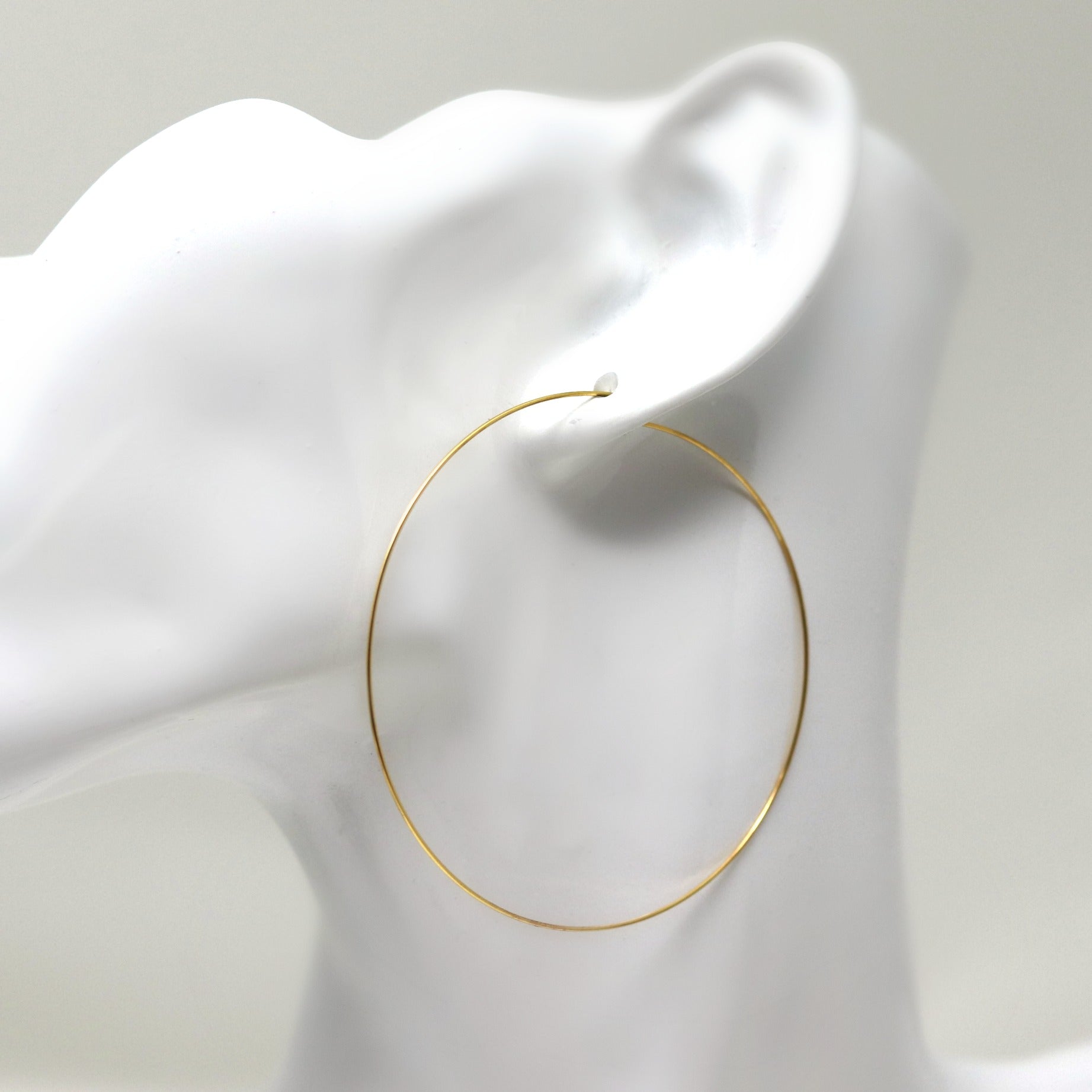 Plastic Post Thin Wire Hoop Earrings 