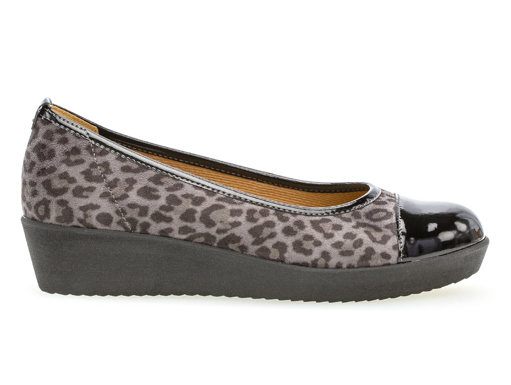 gabor animal print shoes