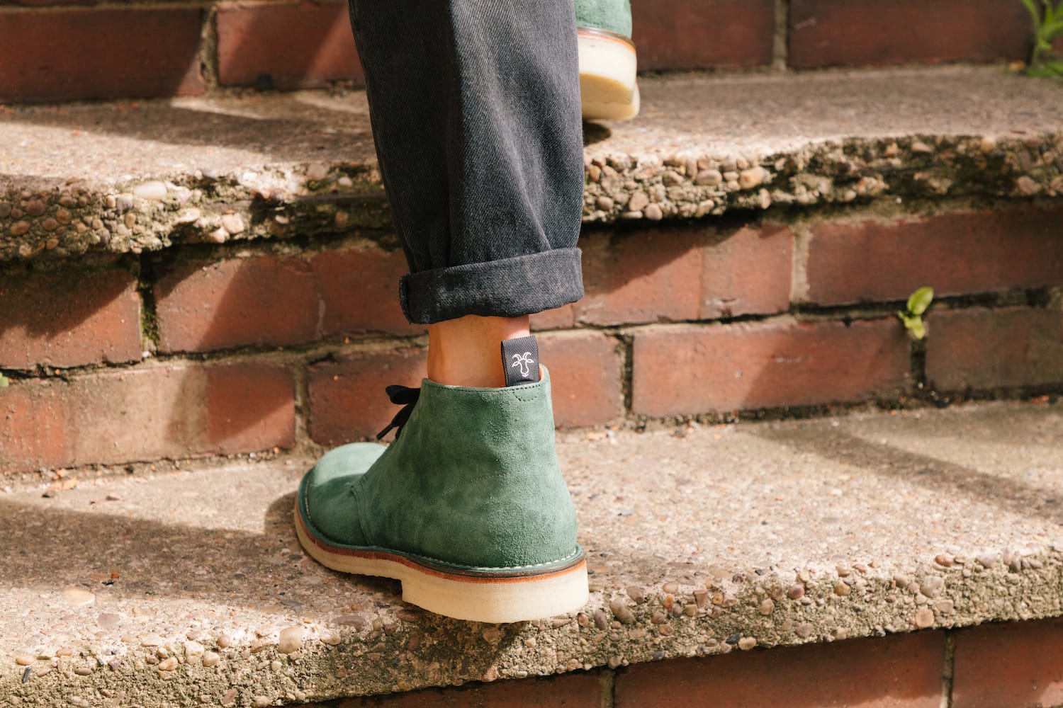Billy Tannery Green Suede Desert Boots