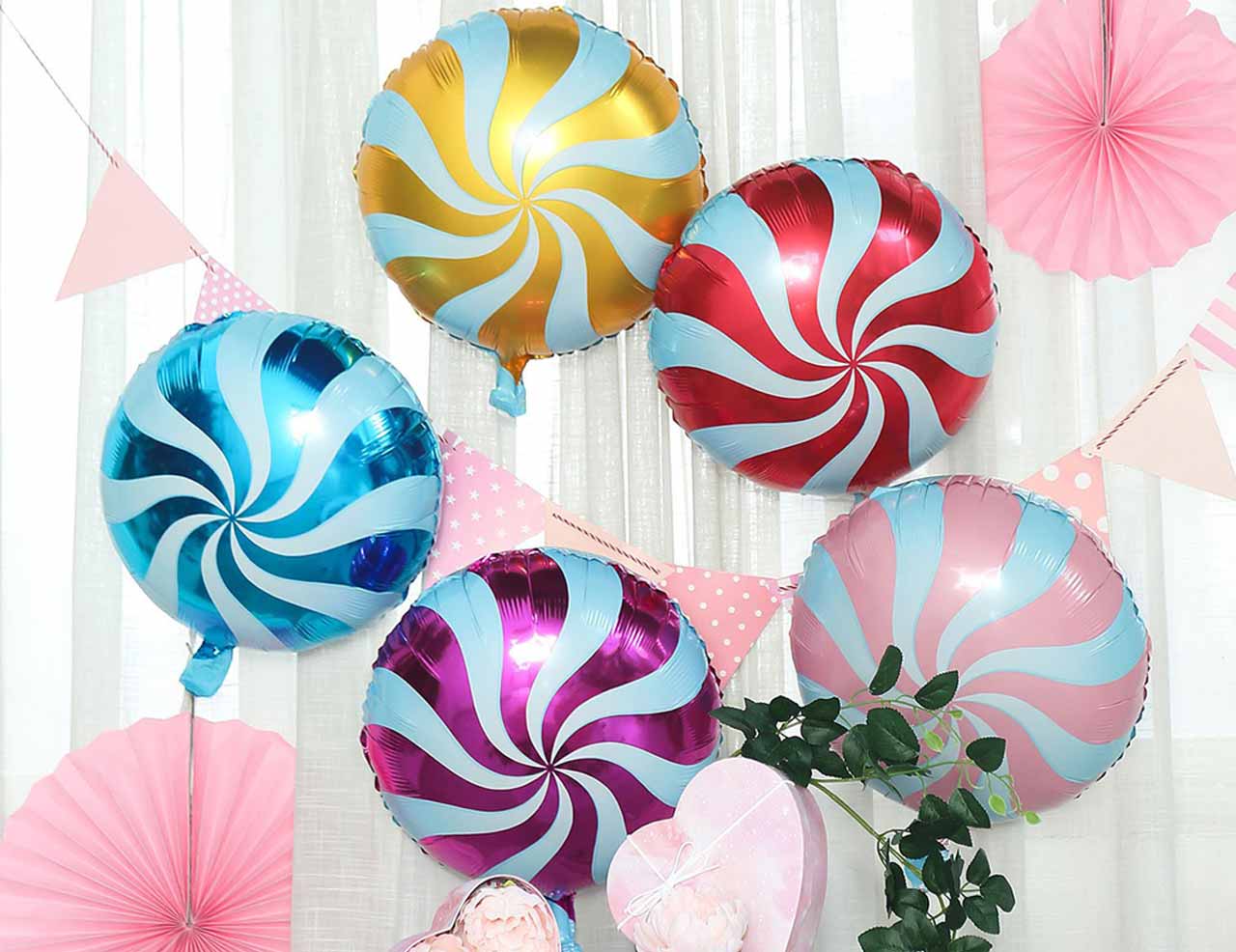 5 AMAZING Balloon DIYs That Will Blow Your Mind - Lollipop Balloons | Balsa Circle Blog