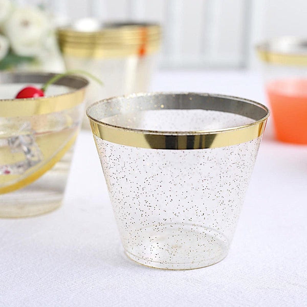 https://cdn.shopify.com/s/files/1/2789/7936/products/balsa-circle-cups-25-pcs-9-oz-clear-and-gold-glittered-disposable-plastic-party-tumbler-cups-plst-cu0036-clgd-31512508104752_600x600.jpg?v=1681978373