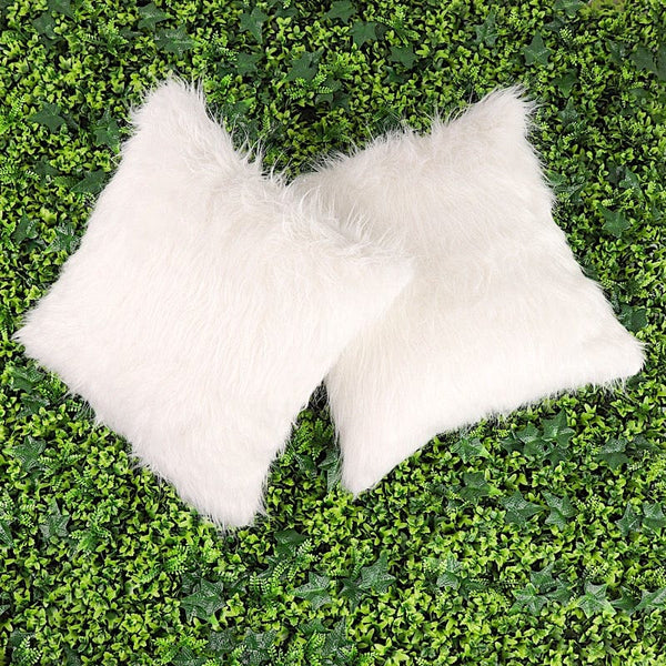 https://cdn.shopify.com/s/files/1/2789/7936/products/balsa-circle-pillow-covers-2-white-18x18-in-square-faux-fur-sheepskin-throw-pillow-covers-furn-plw-fur01-18-wht-29796906532912_600x600.jpg?v=1651544877