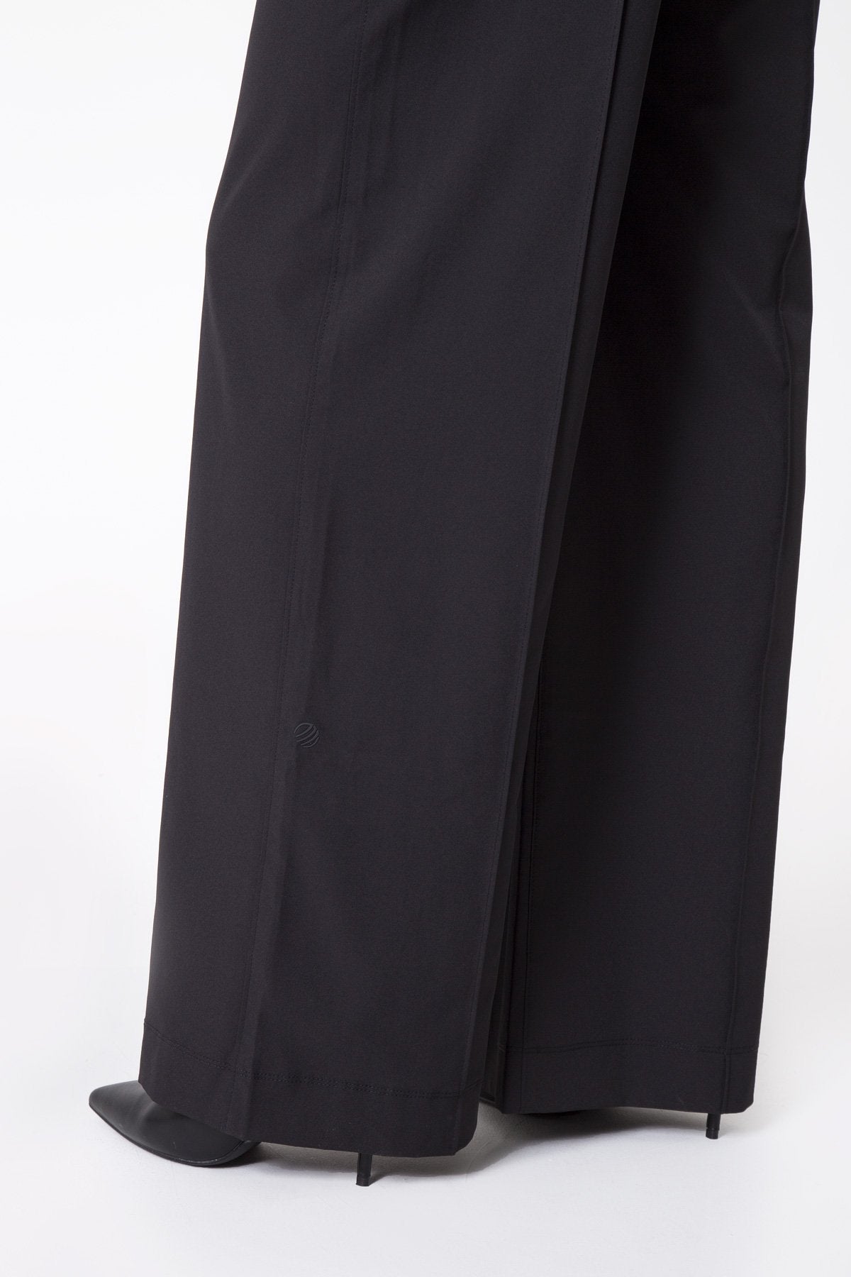 About Town Wide Leg Pant – MPG Sport Canada