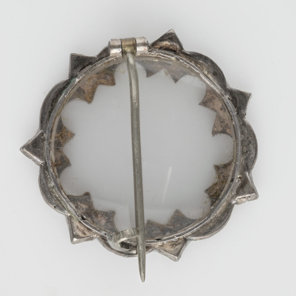 Georgian mourning brooch with seed 