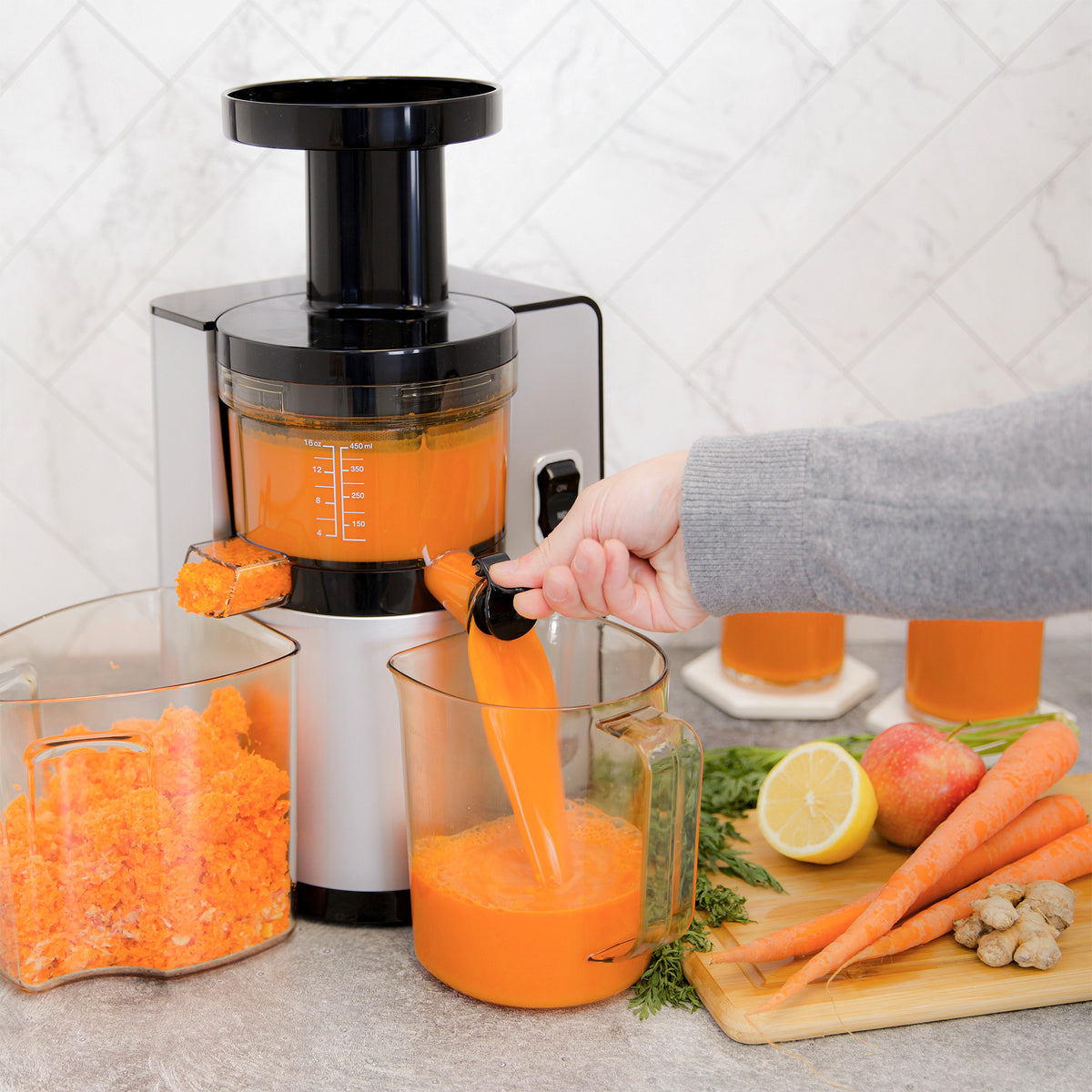 VSJ843QS 43 RPM Vertical Square Low-Speed Juicer