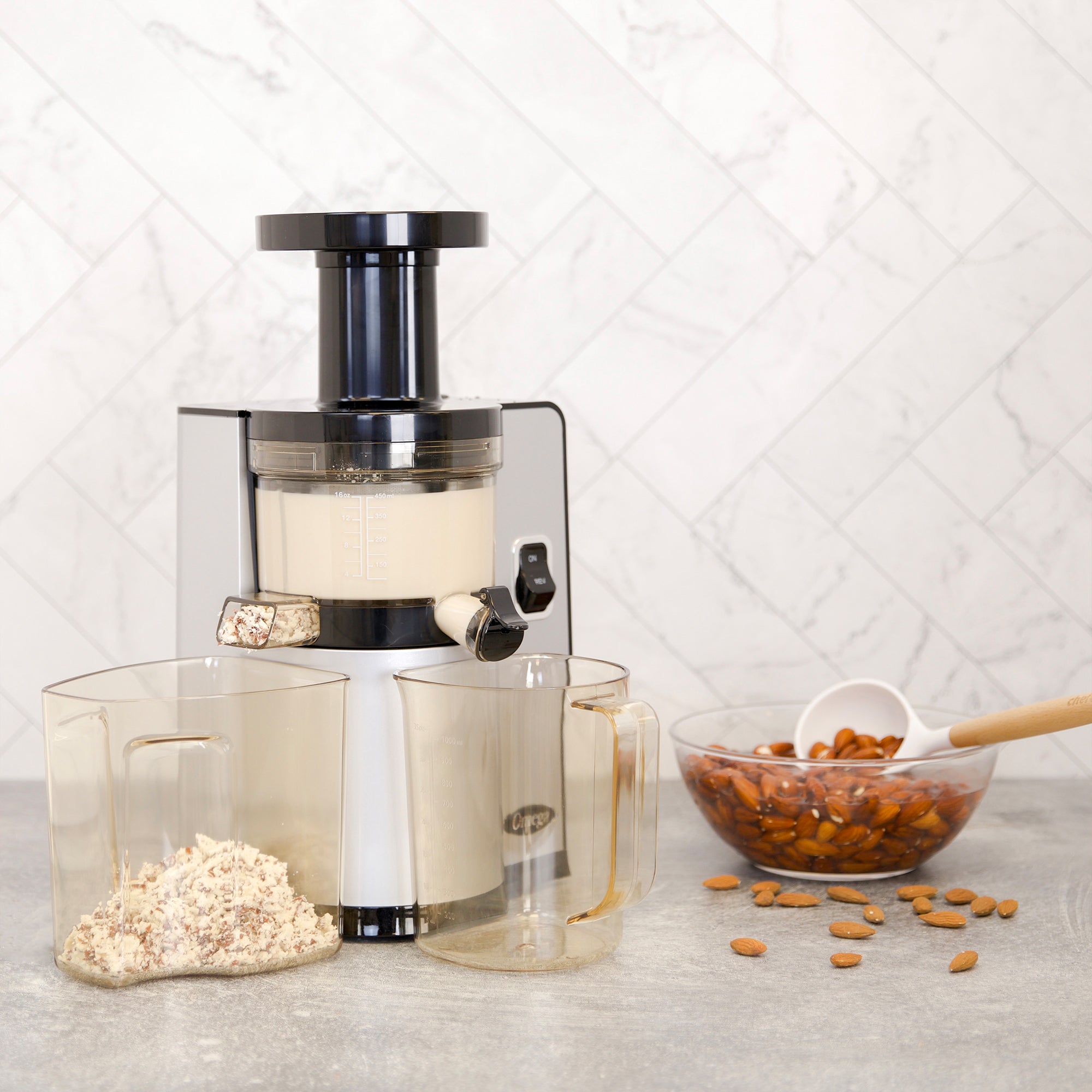 VSJ843QS 43 RPM Vertical Square Low-Speed Juicer