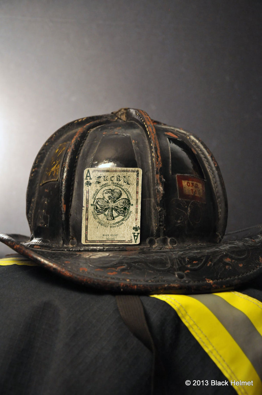 Lucky Club Firefighters Helmet Decal Black Helmet