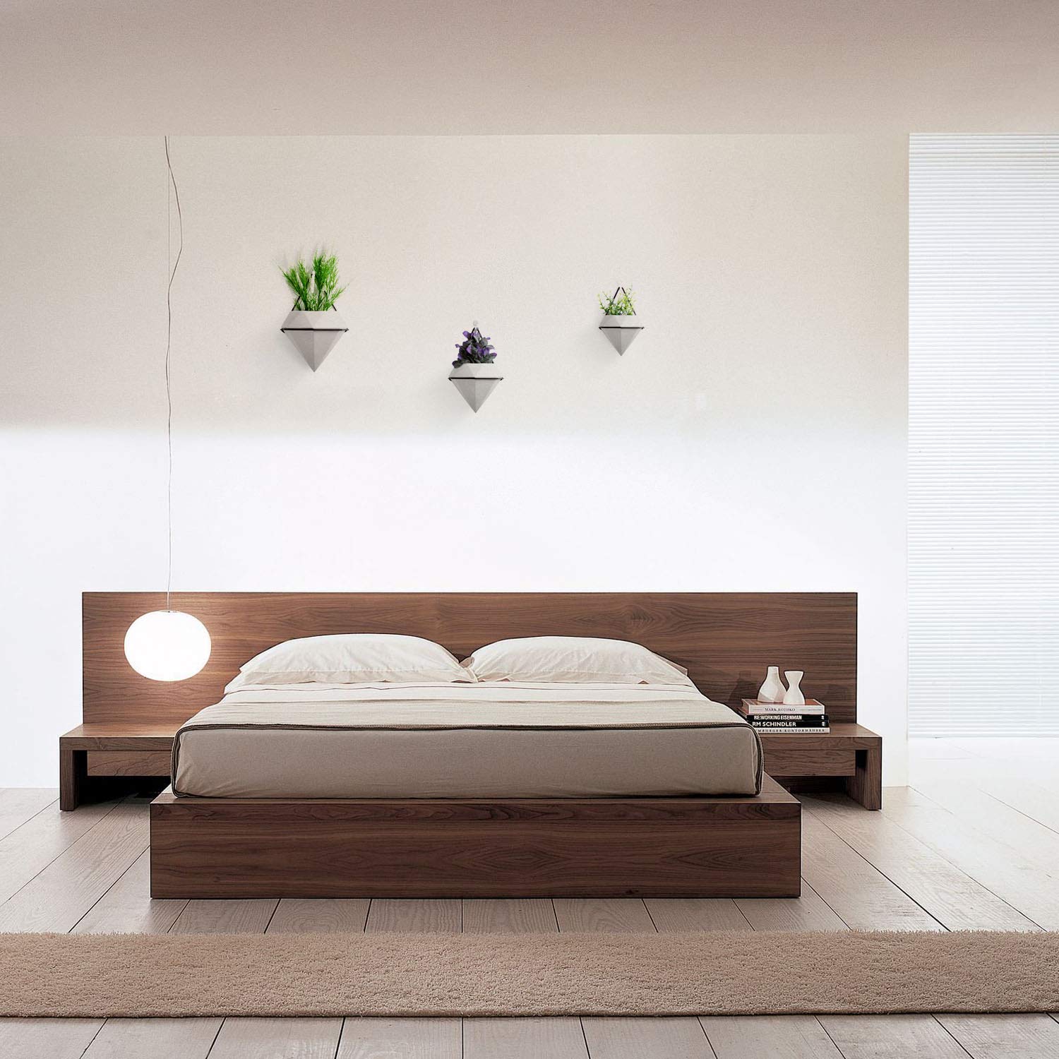 Фото кроватей двуспальных с тумбочками