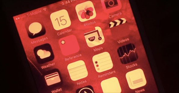 Vi ses i morgen gjorde det Perle How to Turn Your iPhone Screen Red | Bon Charge blog