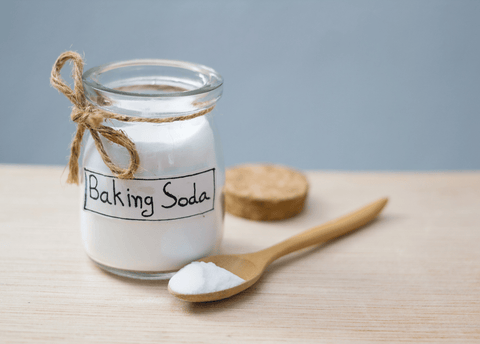 HOW TO REMOVE SCRATCHES ON YOUR EYE GLASSES USING BAKING SODA