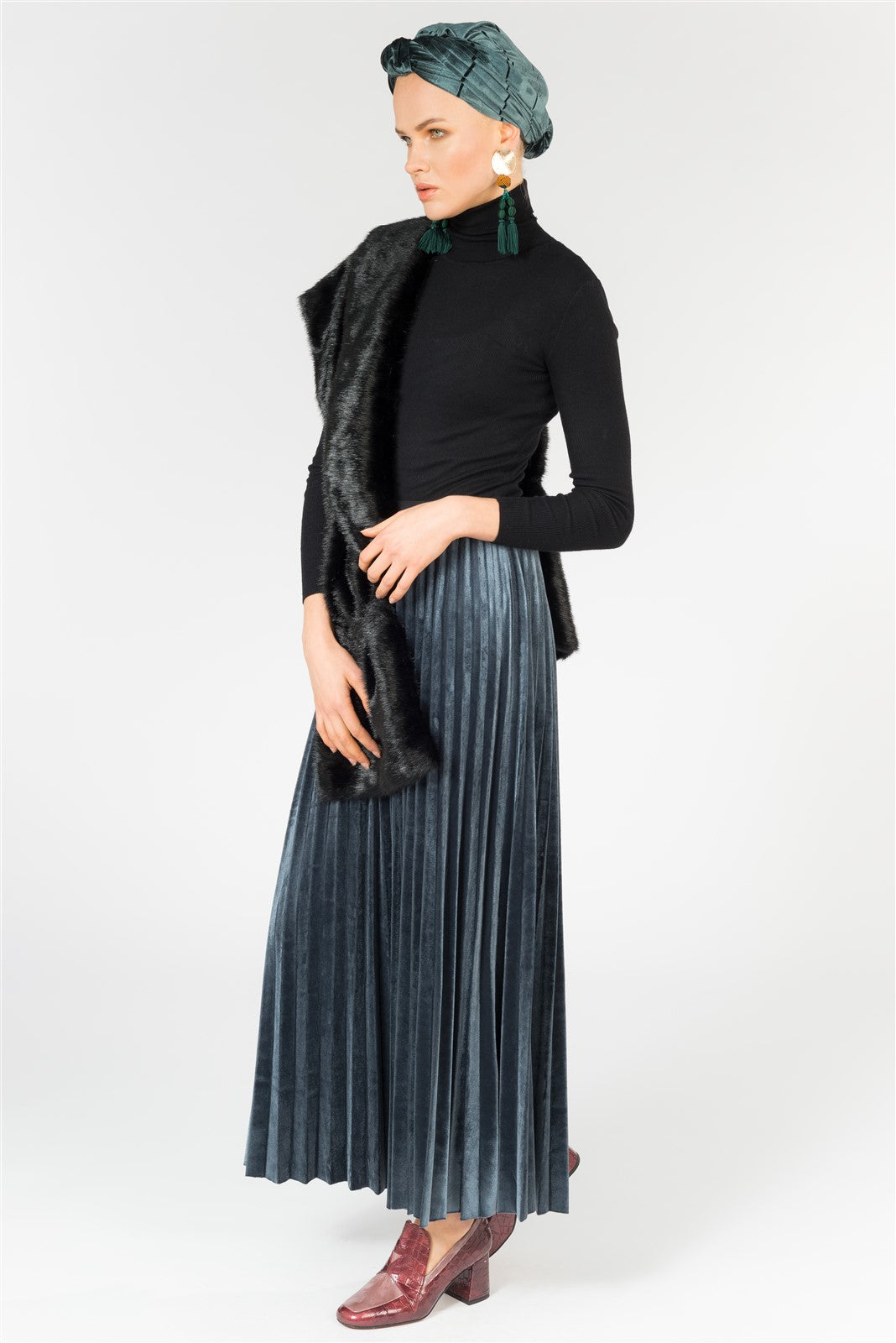 velvet pleated maxi skirt