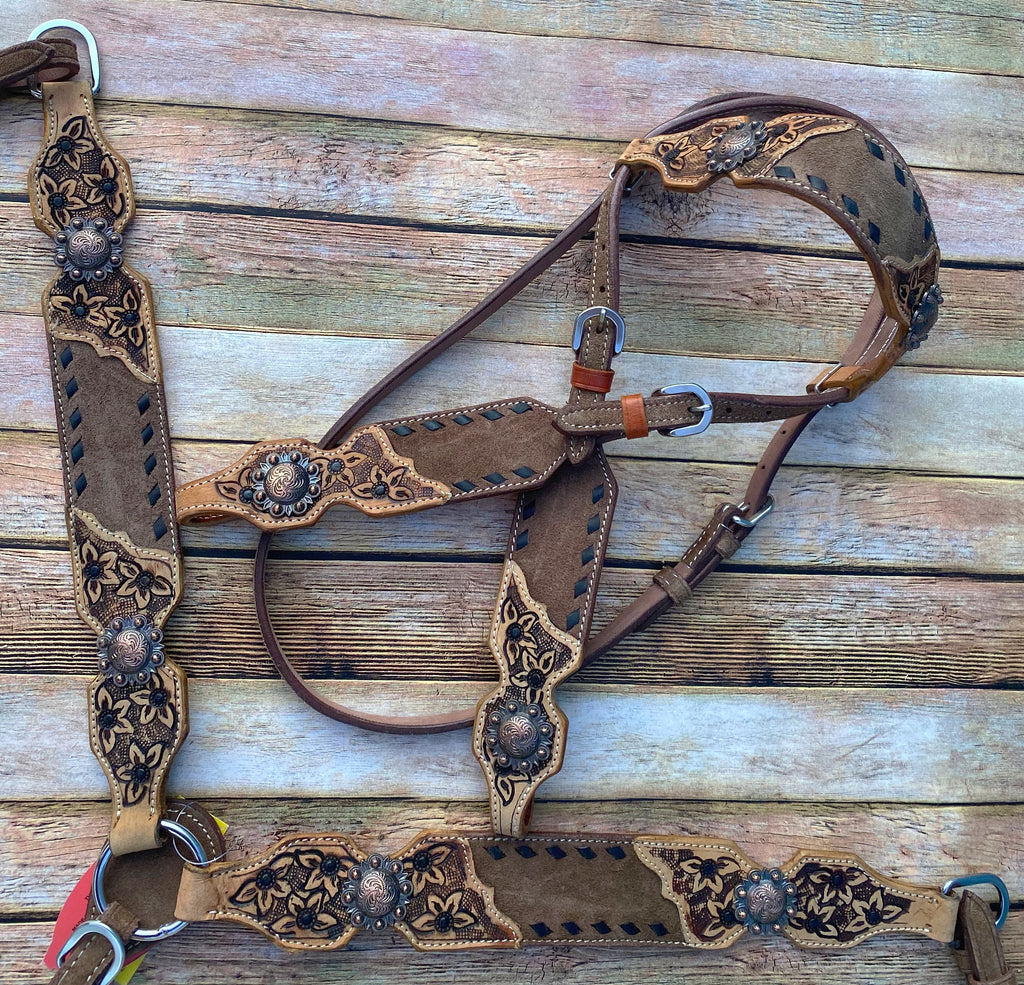 Tooled Tack Set with White Buckstitch – Twisted T Tack