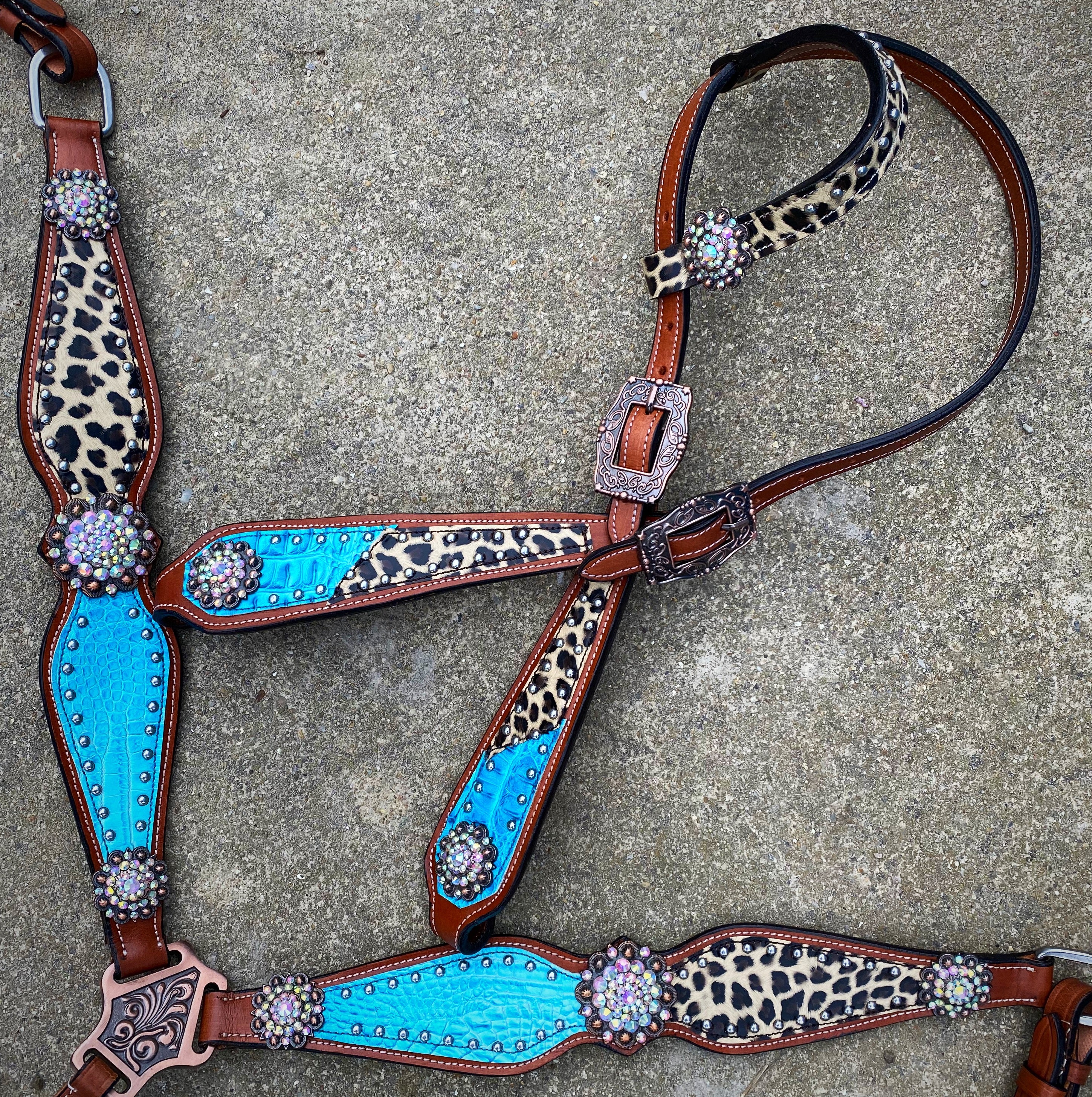 Turquoise Scroll Bronc Halter – Twisted T Tack