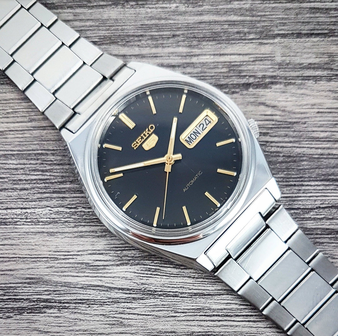 1992 Seiko 5 7009-3140 Automatic Day Date – Mornington Watches