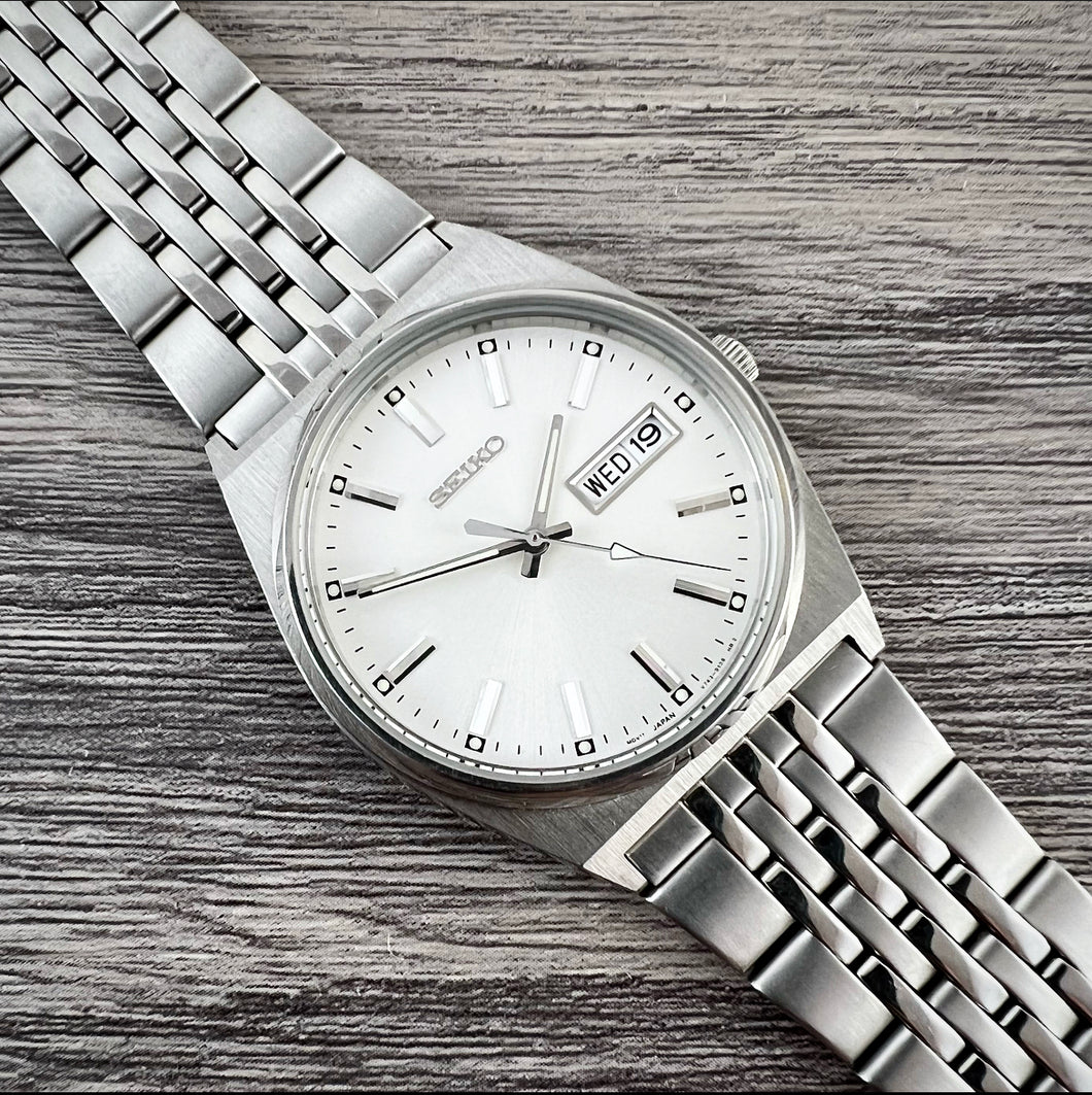 2000 Seiko V743-9029 Quartz – Mornington Watches