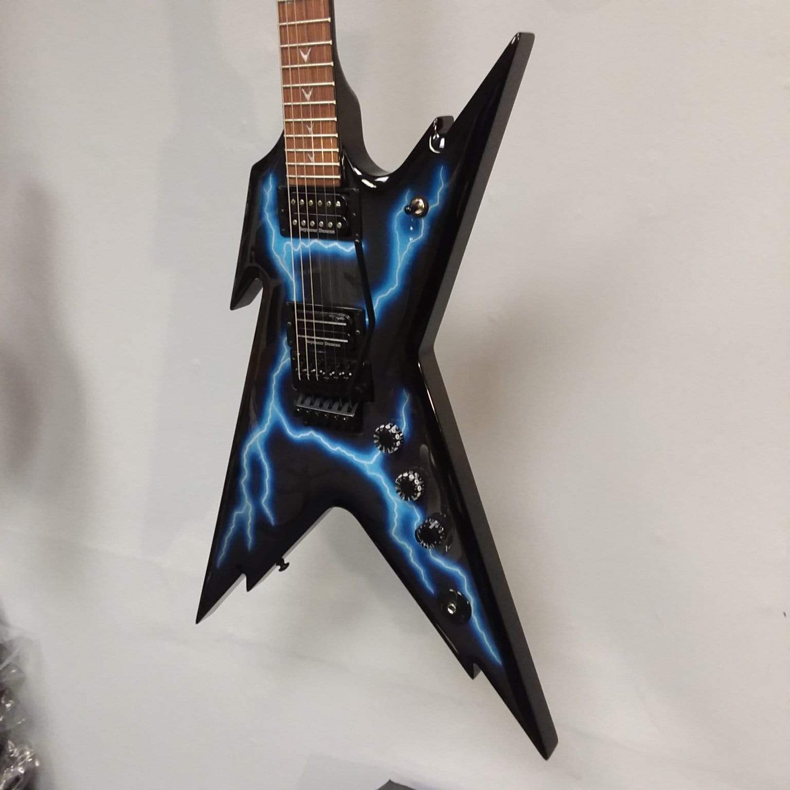 Dean Razorback Lightning B Stock