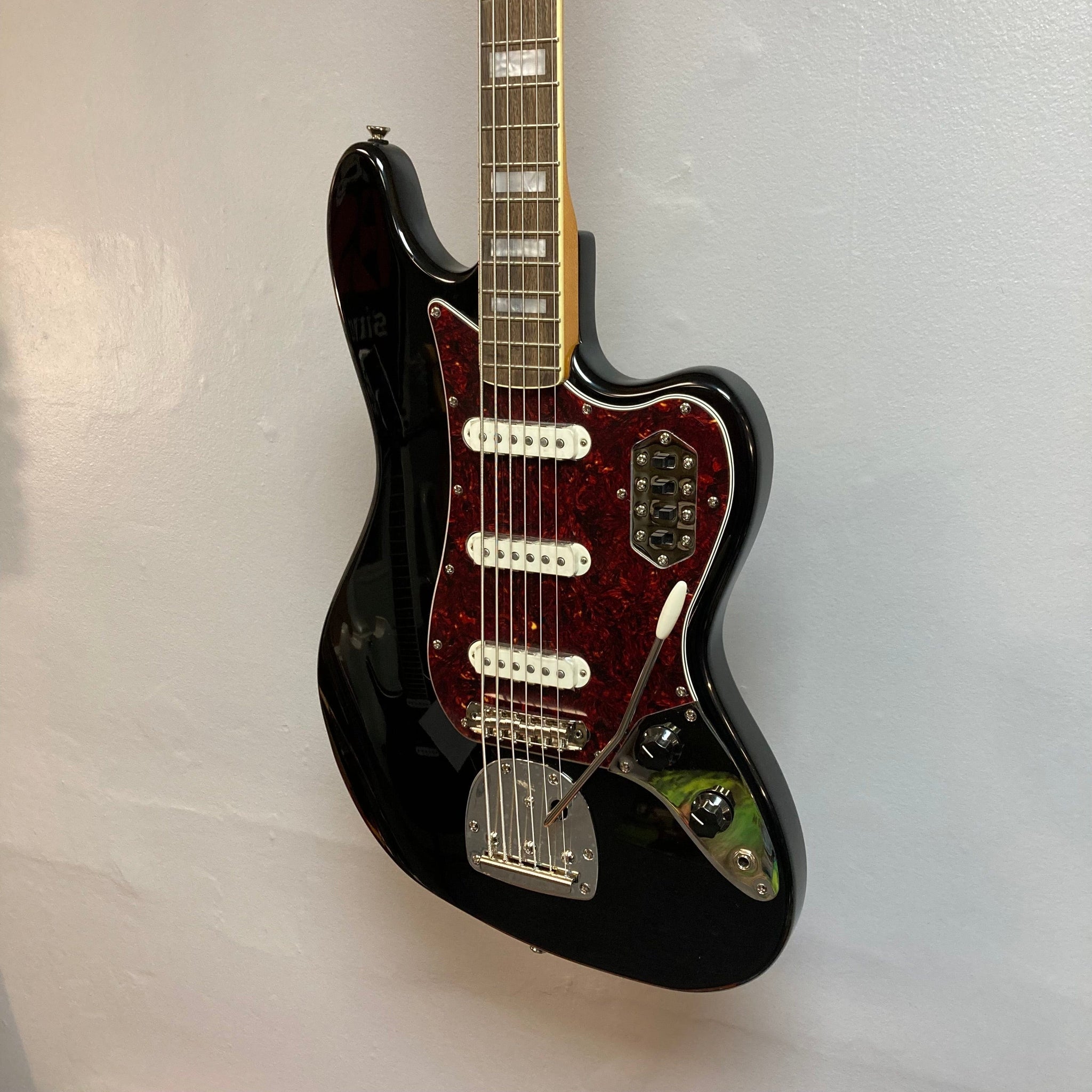 Squier Classic Vibe Bass VI Black Refurb