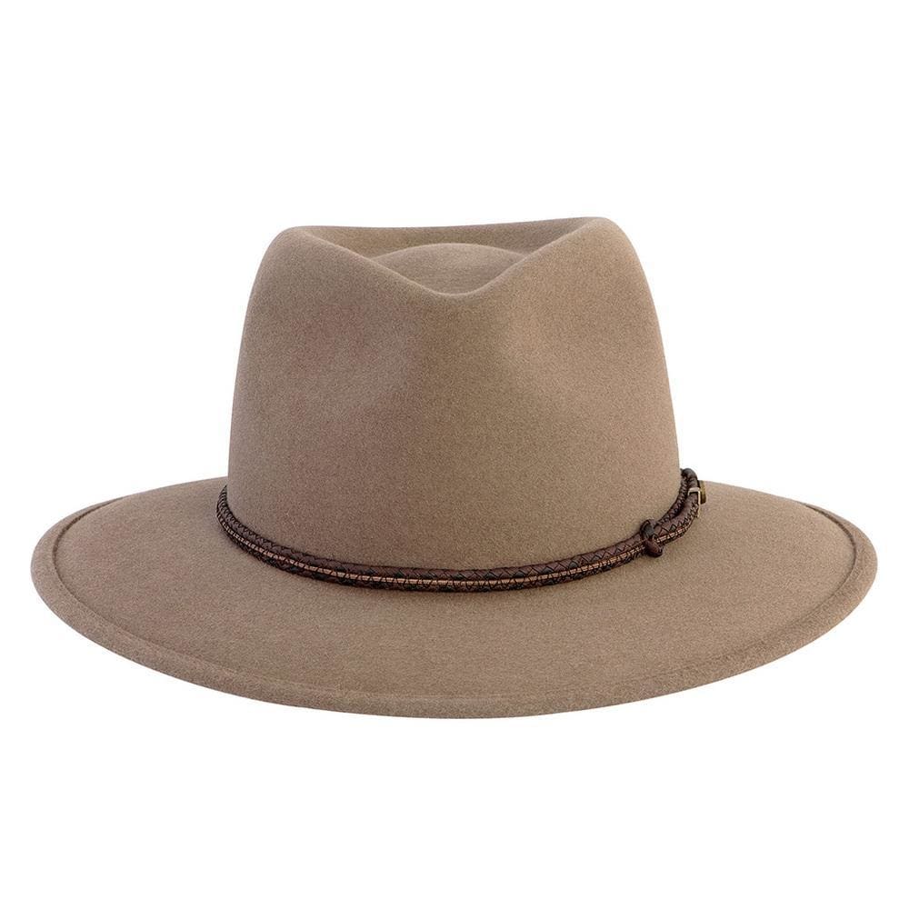 akubra traveller crown height