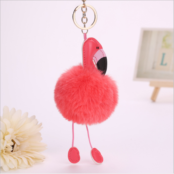 Accesoriu pentru breloc sau po?eta, cu pandantiv in forma de flamingo de plu?
