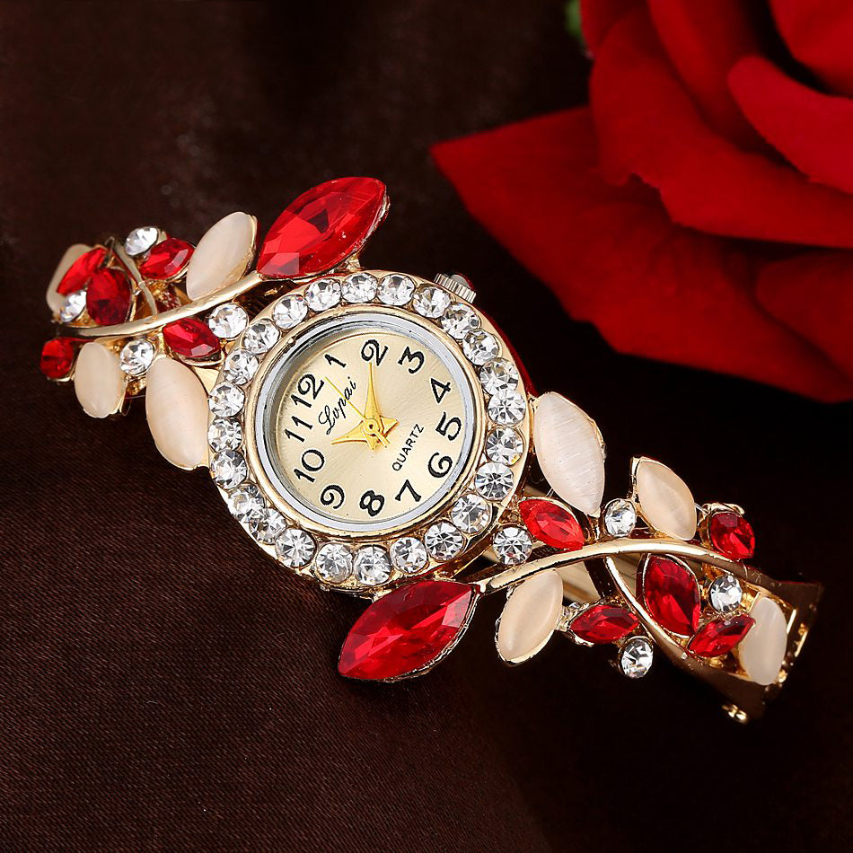 Ceas vintage de dama, cu bratara colorata si cristale, model casual, un ceas pentru femei ideal de oferit cadou