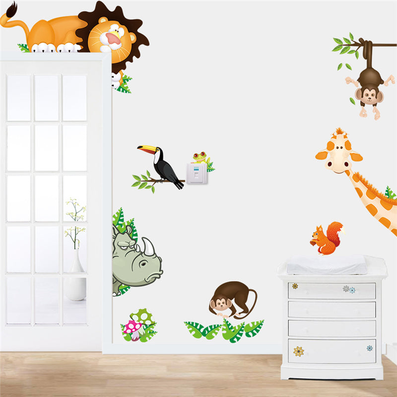 Sticker de perete din gama DIY, Do It Yourself, Fa tu singur, tema cu jungla, un tapet ideal de oferit cadou copiilor, pentru decorarea camerei lor
