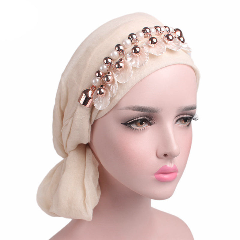 Turban de dama pentru cap accesorizat cu pandative scoica, fibra textila, boneta, esarfa pentru cap cu bijuterii