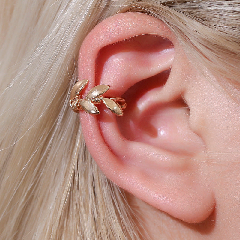 

Un cercel modern pentru ureche, pentru femei, în formă de frunză, clips pentru ureche (nu este pereche)