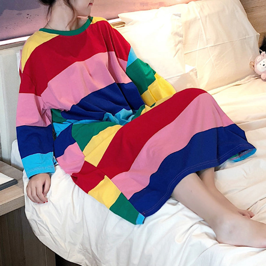 Camasa de noapte moderna pentru femei, cu imprimeu in dungi curcubeu, model larg