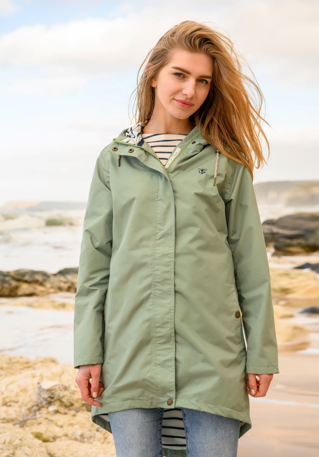 Long Beachcomber Jacket - Pistachio - Lighthouse product image