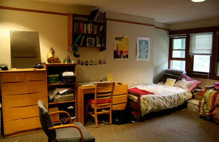 Easy Ways to Save Space in Your Dorm Room