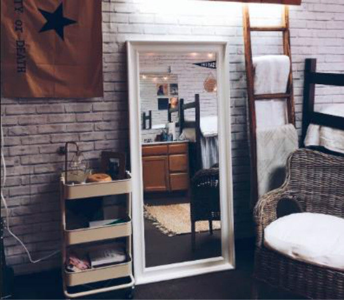 Top 5 Dorm Room Must-Haves