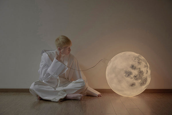 moon lamp