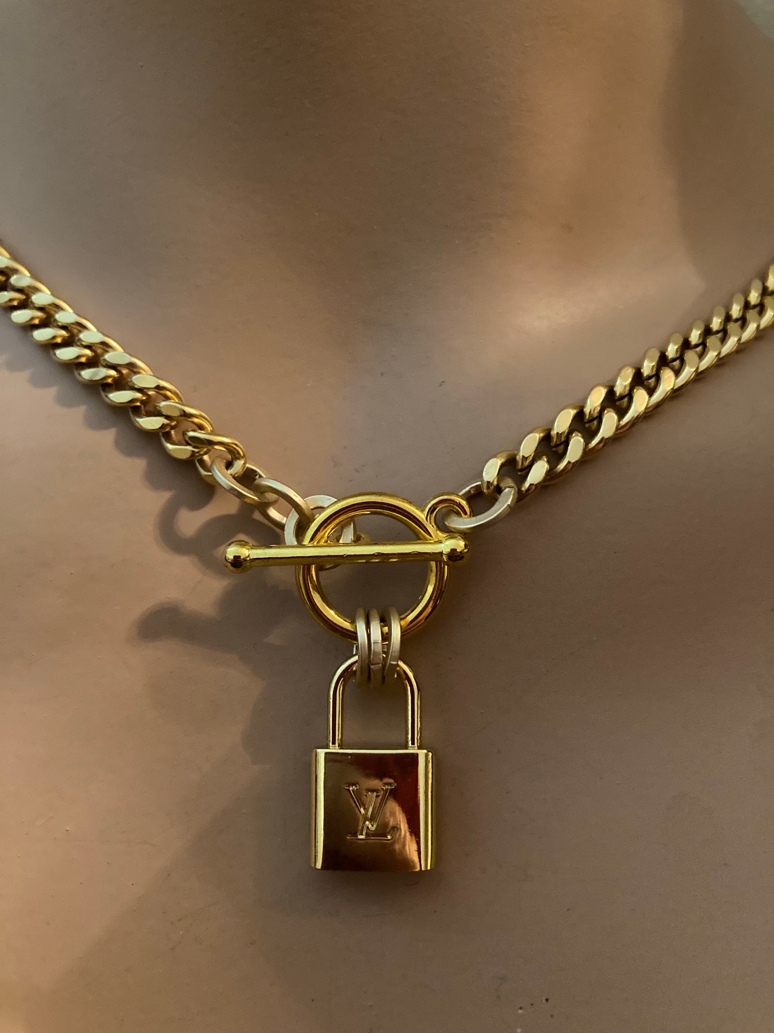 Lv Lockit Necklace Gold Shop  wwwcimeddigitalcom 1687048055