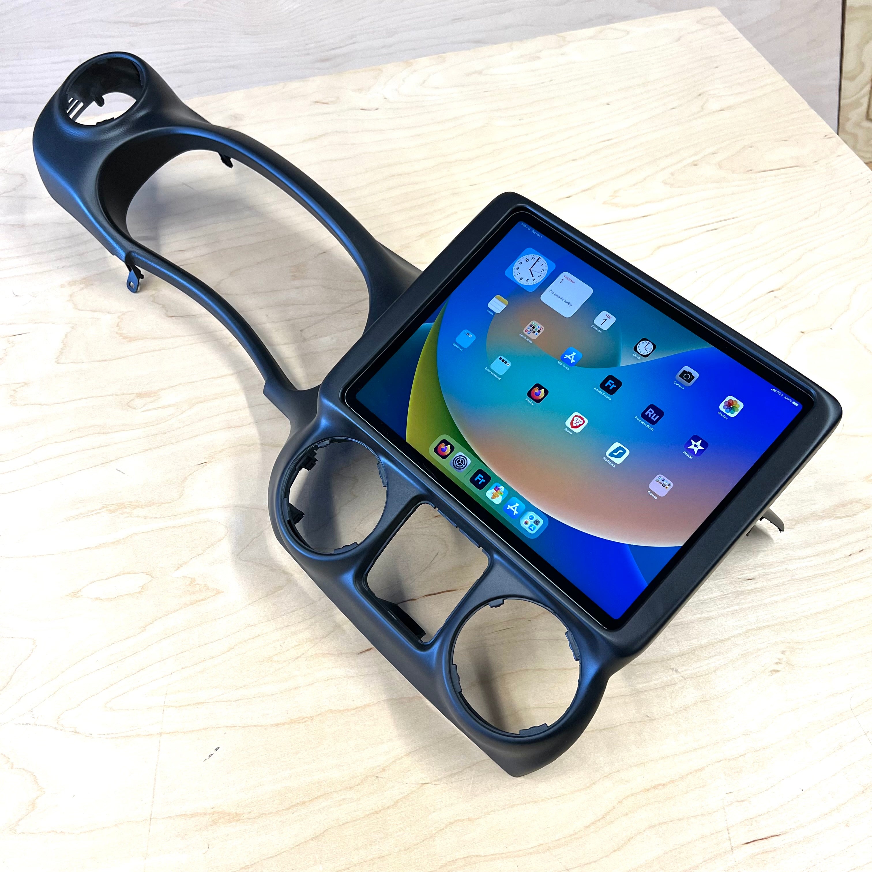 2015 Jeep Wrangler iPad PRO – Soundman Enterprises, Inc.